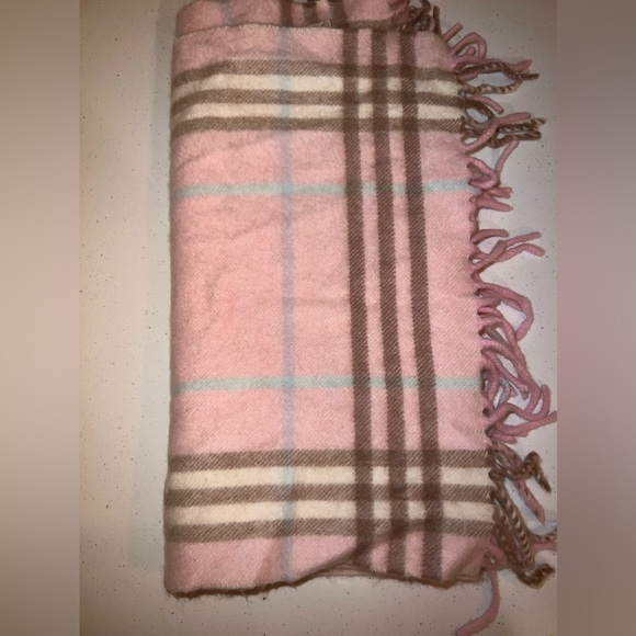 Authentic Burberry pink scarf w/fringe 54*12  100% cashmere - Picture 1 of 2